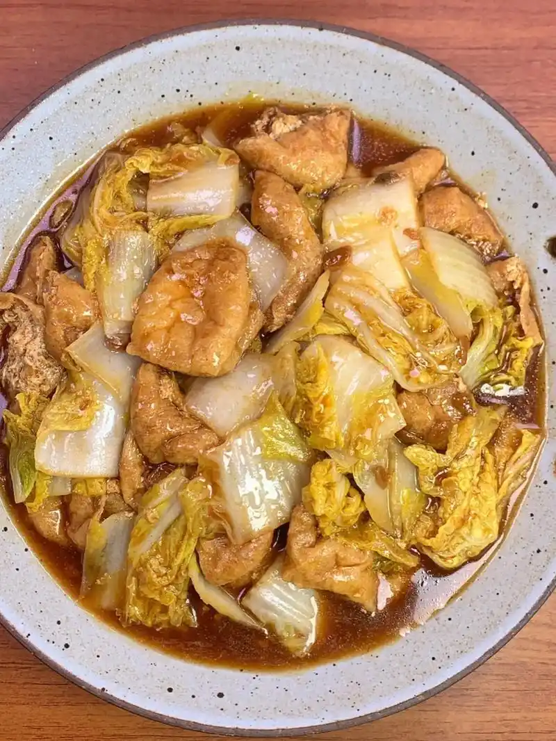 试试白菜这样做~鲜甜入味又下饭!食材:白菜豆泡黄豆酱做法:1 - 抖音