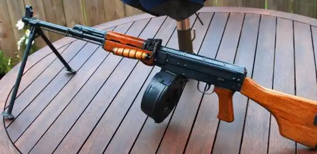 81式轻机枪