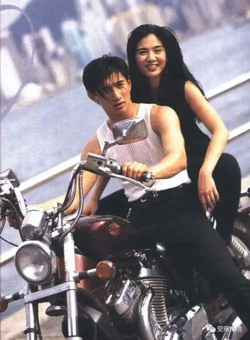 金城武甚至在张菲费玉清的节目上"承认"自己暗恋杨采妮——当然那只是