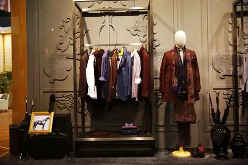 向维多利亚时尚致敬 杉杉服装赢领行业潮流