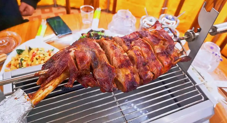 【喀尔喀烤羊腿】【祖传秘制羊火锅】入驻商洛了