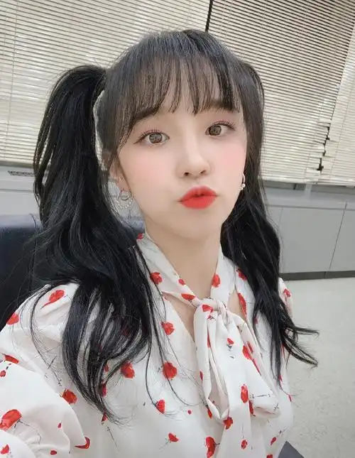 宋雨琦双马尾可爱俏皮图片14