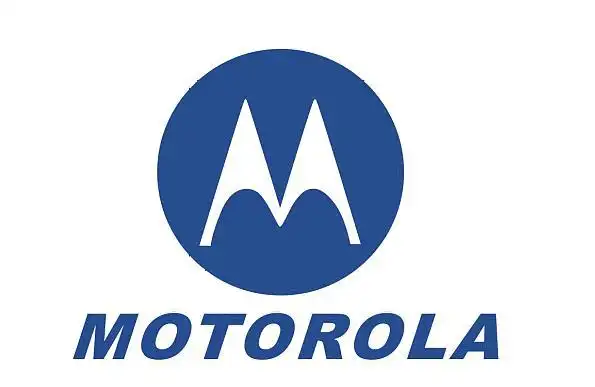 摩托罗拉折叠5g手机曝光采用后置指纹