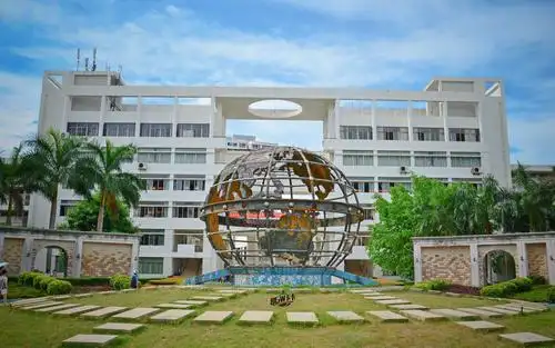 海南中医药大学(海南医学类高校之海南医学院)