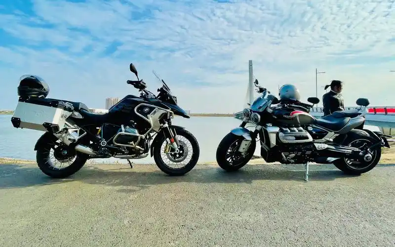 宝马r1250gs摩托车水鸟