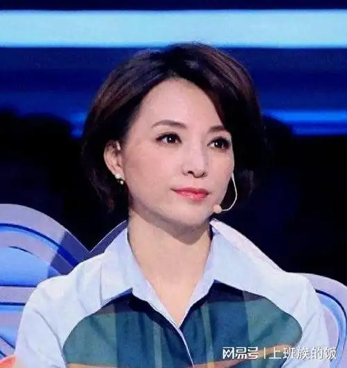 事实证明嫁入豪门的央视著名主持人董卿已经走上另一条道路