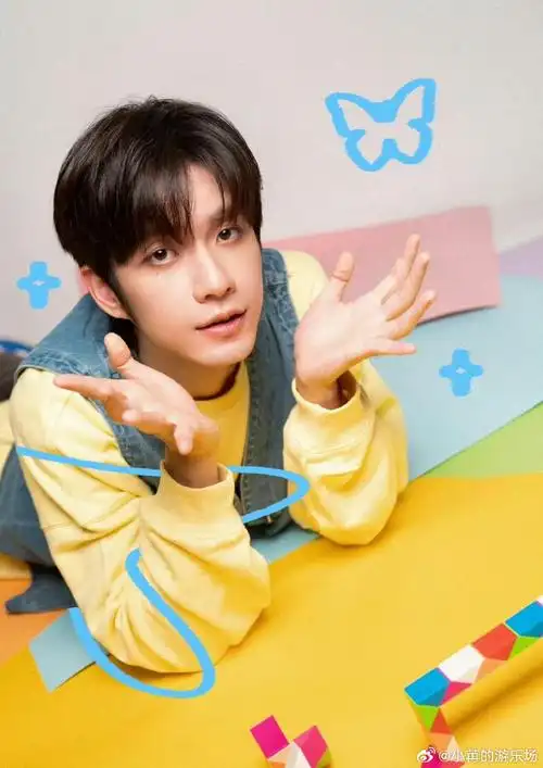 生日快乐##张颜齐手绘生日写真#@张颜齐-漆版生日手绘风写真好可爱啊!