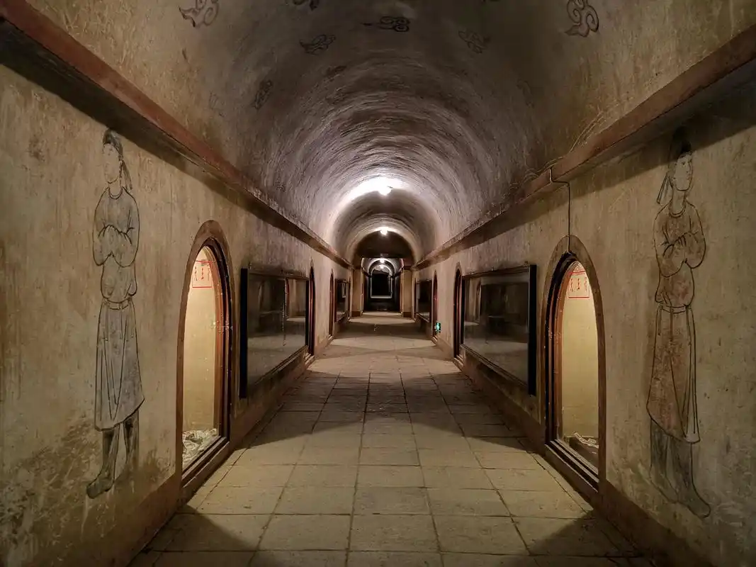 陕西宝鸡公元10世纪五代时期李茂贞墓仿造唐代帝陵修建的地宫