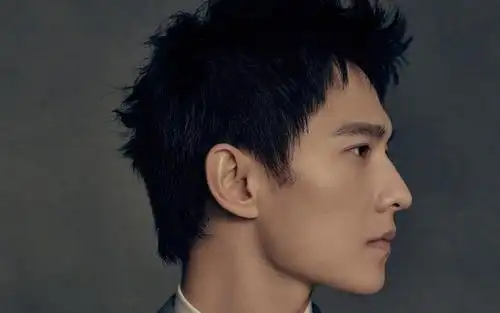 杨洋时装男士四五月合刊封面写真,高清壁纸图片,大陆明星-回车桌面