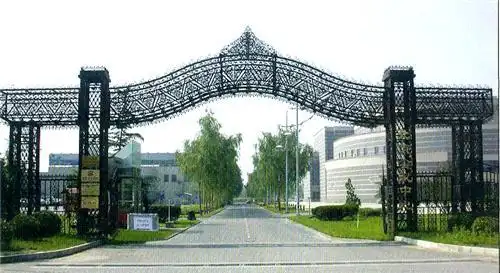 北京铁艺牌楼制作安装-铁艺