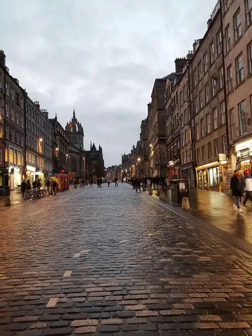 其它 英国培训剪影 王子大街又名"王子大道",全长不过一里,华丽摩登的