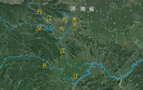 福建省大部分区域独立于珠江,长江两大水系之外,多为独流入海的山溪