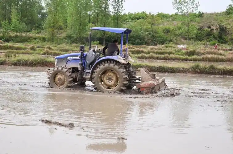 九十年代农村耕田机械