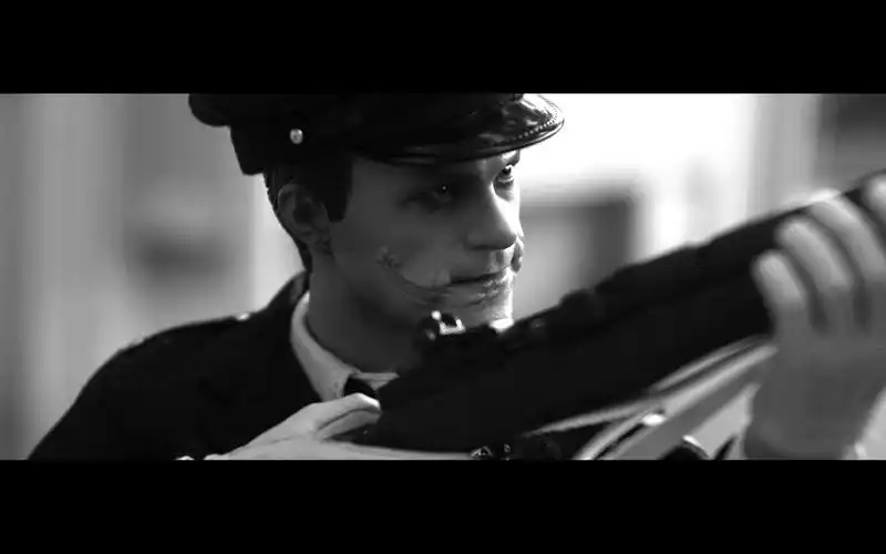 batman&joker蝙蝠侠黑暗骑士,还原电影小丑场景