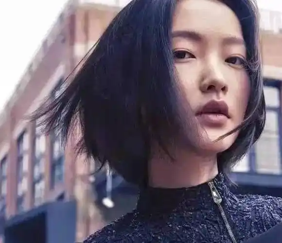 她是梁朝伟邓超爱而不得的人杨幂赵薇在她旁边都会黯然失色