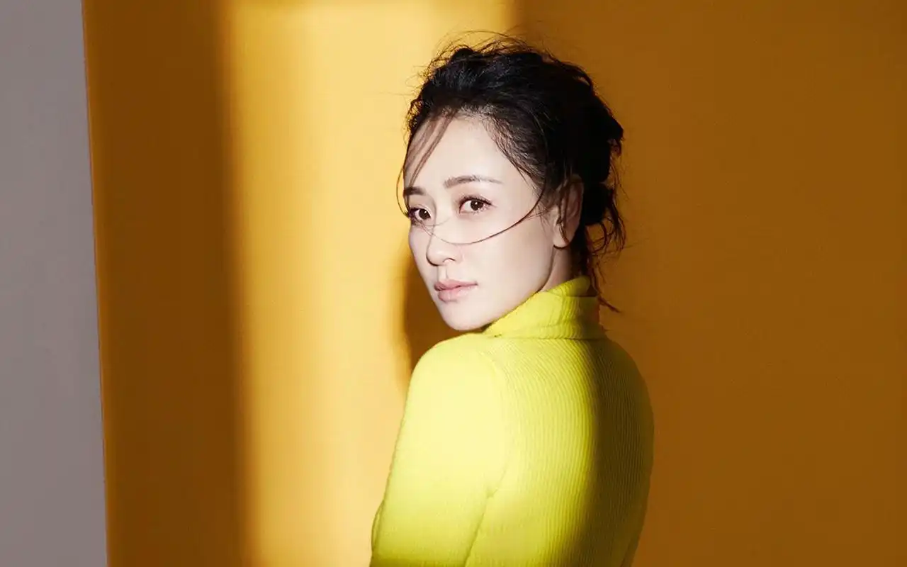 美女演员孙宁图片电脑桌面壁纸