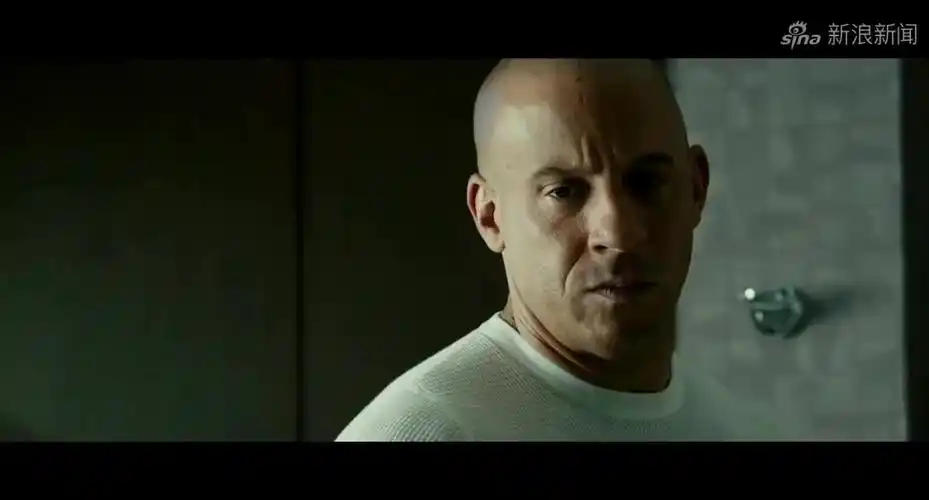 速度与激情7:多姆看望住院的强森,强森告诉他一个坏消息