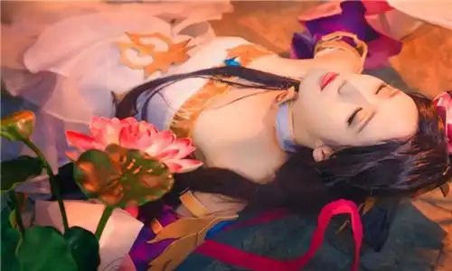 王者荣耀cos貂蝉爆衣_嘟嘟嘟影院在线观看