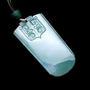 翡翠雕刻牌价格