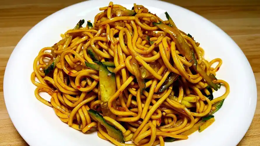 早餐爱吃拌面的一定要收藏,教你在家简单一做,色香味俱全