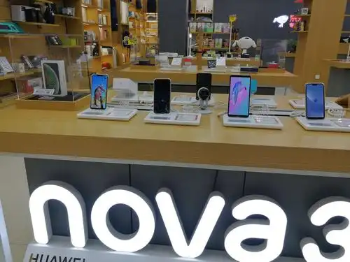 3c一直是我们京东引以为傲的产品,手机本门店全真机体验,售前-售中