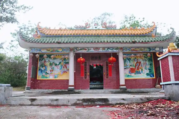 低村(广东省高州市石鼓镇上垌村委会低村)_尚可名片