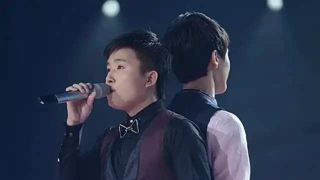 《中国好声音第二季-学员金曲》第八期 张新vs刘籽辰《你在烦恼什么》