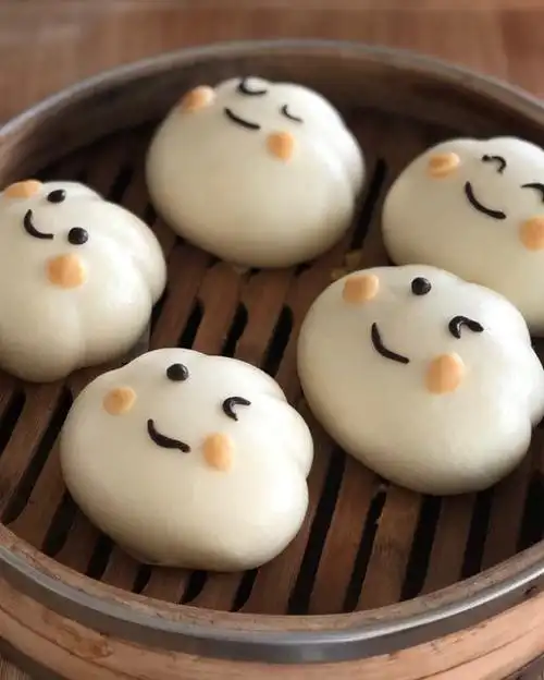 灶头间e好咪道做的《tinrry 》美姬老师教你做可爱云朵造型馒头