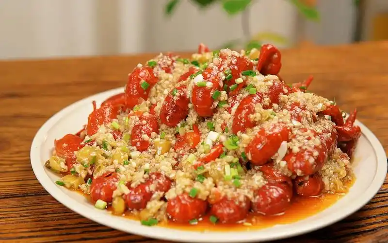 蒜蓉小龙虾经典家常做法和清洗处理技巧,干净卫生吃得放心