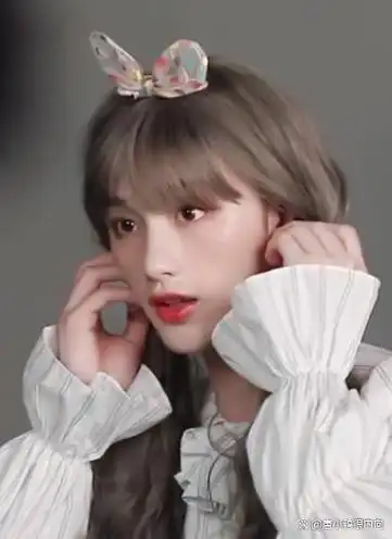 时代青年团是时代峰俊在2022年推出的七人男团,前团tfboys宣布不解散