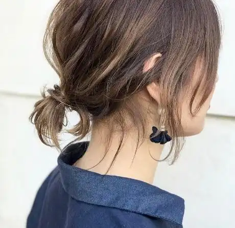 清新派女星优雅低马尾造型,中长发,短发,长发都ok!