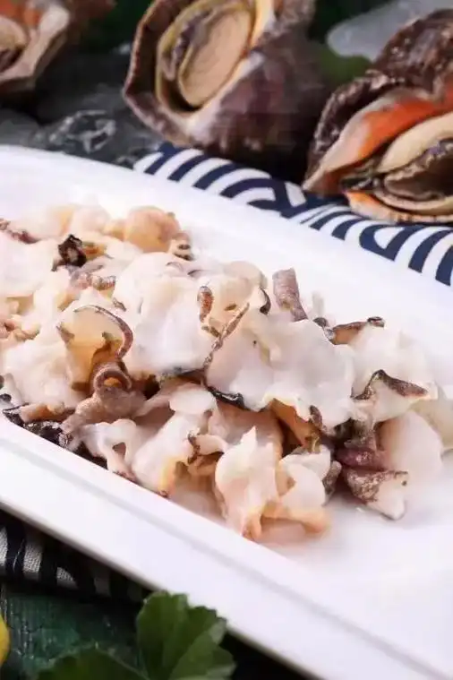 生开海螺片采用小船海螺加工纯人工手工切片口感脆品质好可涮锅爆炒温
