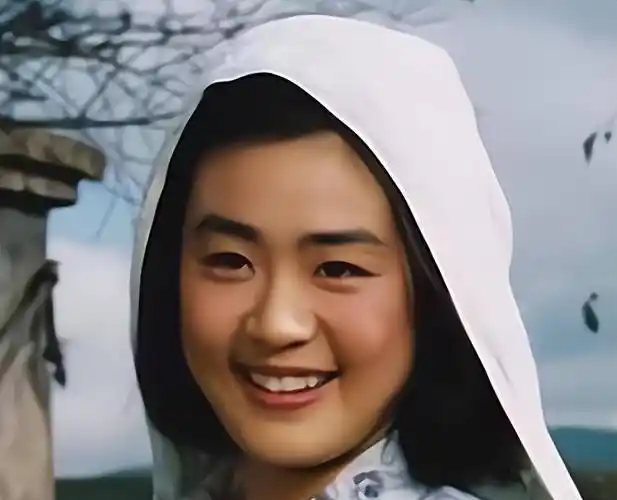 丛珊:演《牧马人》走红,一婚嫁国外男人,二婚老公对她十分宠爱_作品