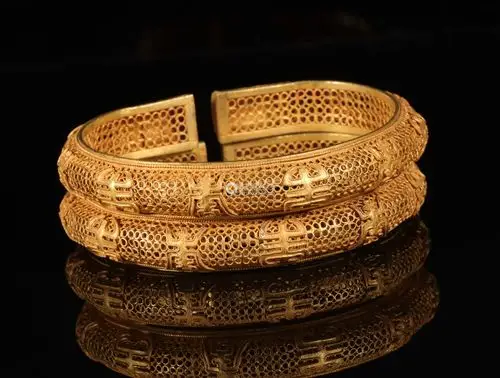 清代纯金累丝六字箴言手镯