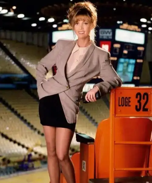 61岁珍妮巴斯订婚关于这位湖人女老板你应该知道的几件事