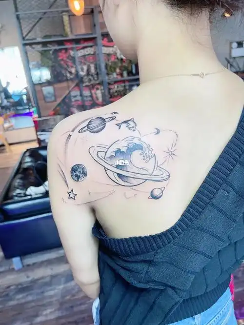 小清新纹身星辰大海