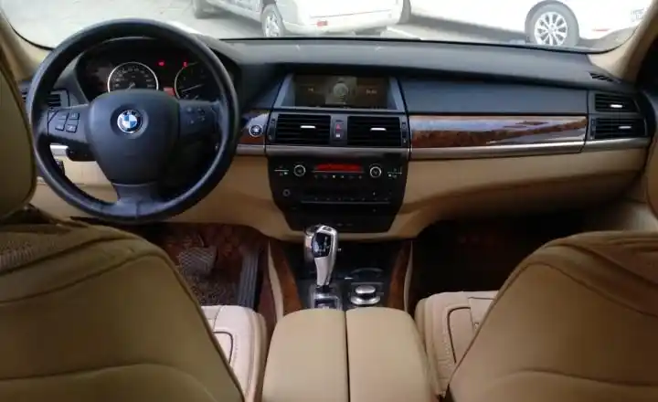太原二手宝马x5 2009 款 xdrive30i豪华型 棕色 - 小猪二手车
