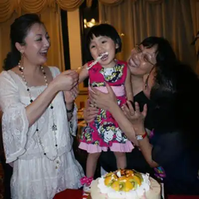 【图】赵志刚陈湜女儿首次曝光 俩人第一次搭档要追溯到10多年前