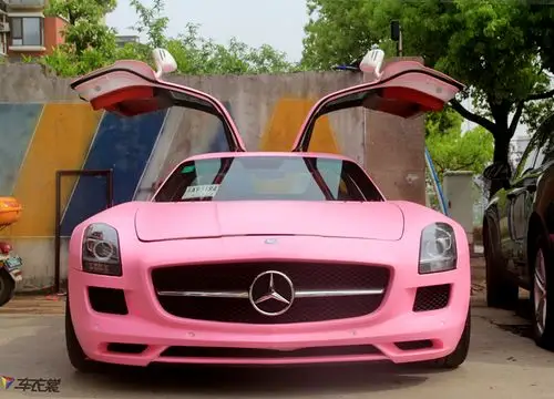 美哒哒 奔驰cls亚光浅粉车身改色