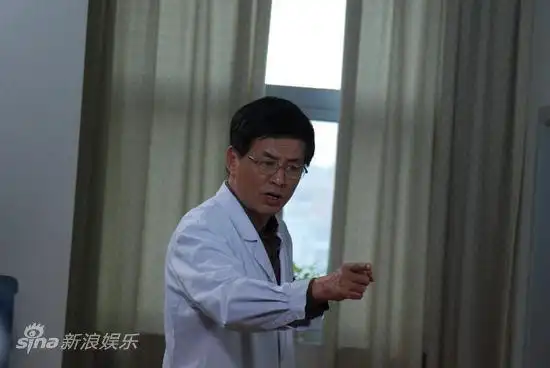 资料图片恩情无限剧照曲国强饰薛伟昌