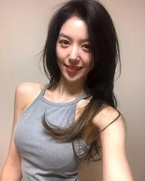 小姐姐身高1米8