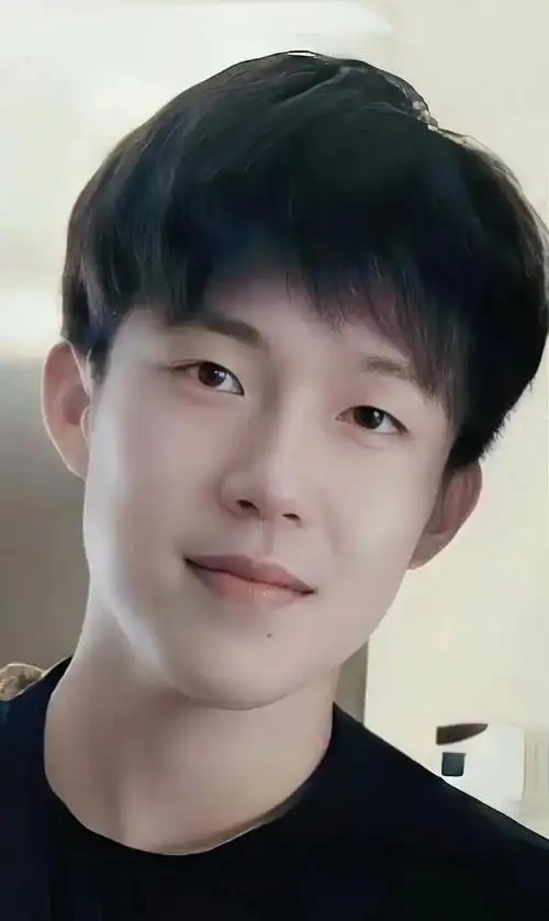 中国男乒四大富二代周启豪恋上陈幸同,梁靖崑与女星离婚又复婚