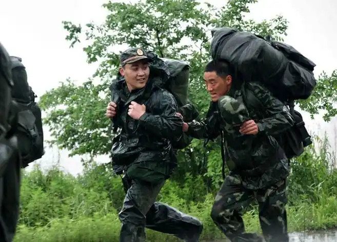 为何深圳*博织带实业坚持5年向庄杰定制织带防水剂?