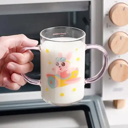 牛奶能不能放保温杯( 牛奶能不能放保温杯里 )