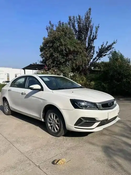 吉利帝豪15t手动落地多少钱