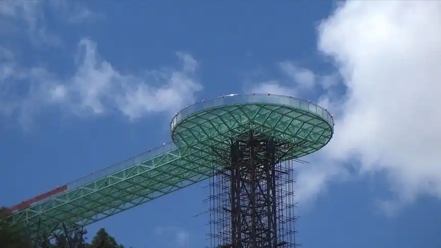 易门花果山高空玻璃观景台,你敢挑战吗?