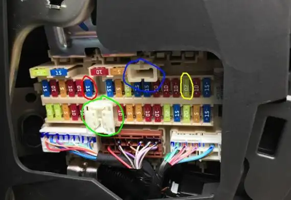 17款crv保险盒示意图 2020款本田crv保险盒图解-图片大观-奇异网