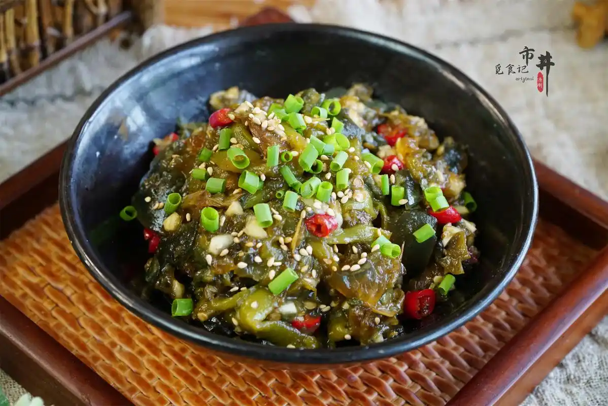 夏天没胃口,湘菜"擂辣椒皮蛋"正合适!简简单单,难看但真开胃