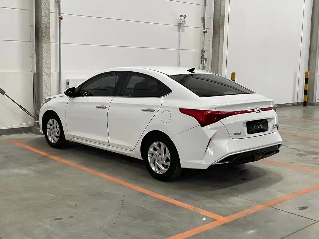 现代 悦纳 2020款 1.4l cvt炫酷版gls-2021年11月份3.