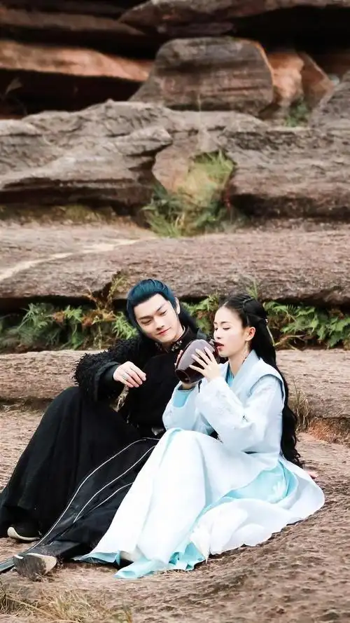 fanny萱从gegeduo转采于2021-08-01 13:06:44招摇——白鹿许凯soso